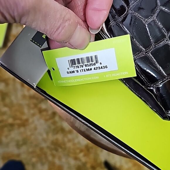 Kenneth Cole Reaction Clutch NWT Crocodile Style Brown Silvertone Hardware - Picture 10 of 12